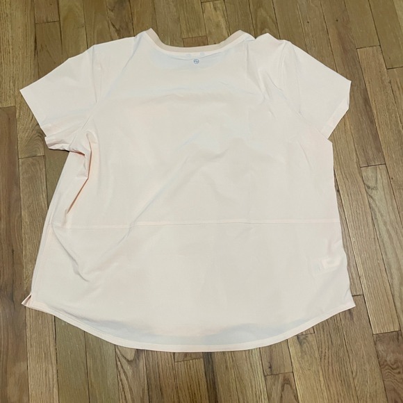Eddie Bauer Women's 2XL Tall Peach Short Sleeve Pocket Tee Performance Top - Picture 6 of 6